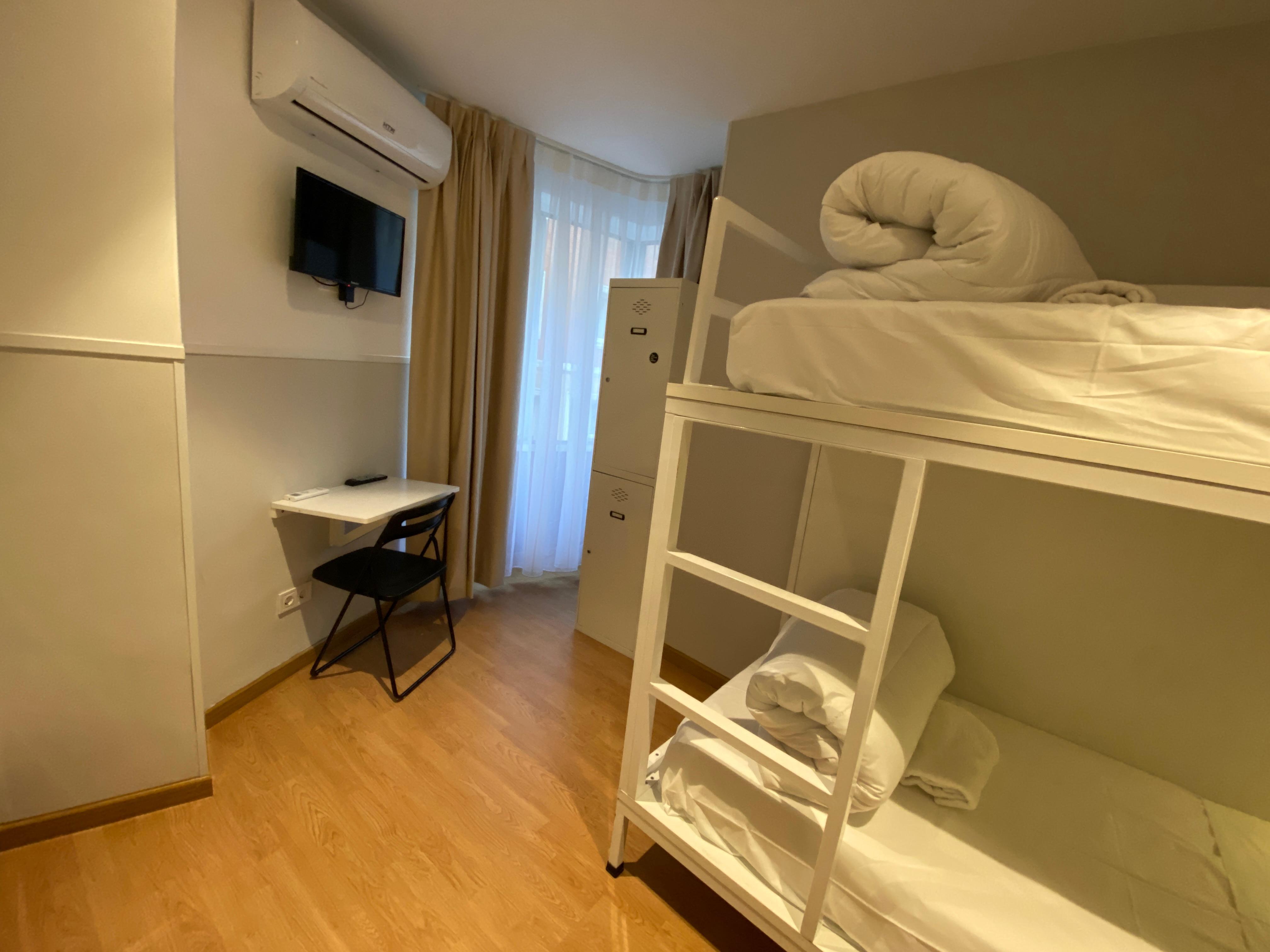 Far Home Gran Via Мадрид Екстер'єр фото