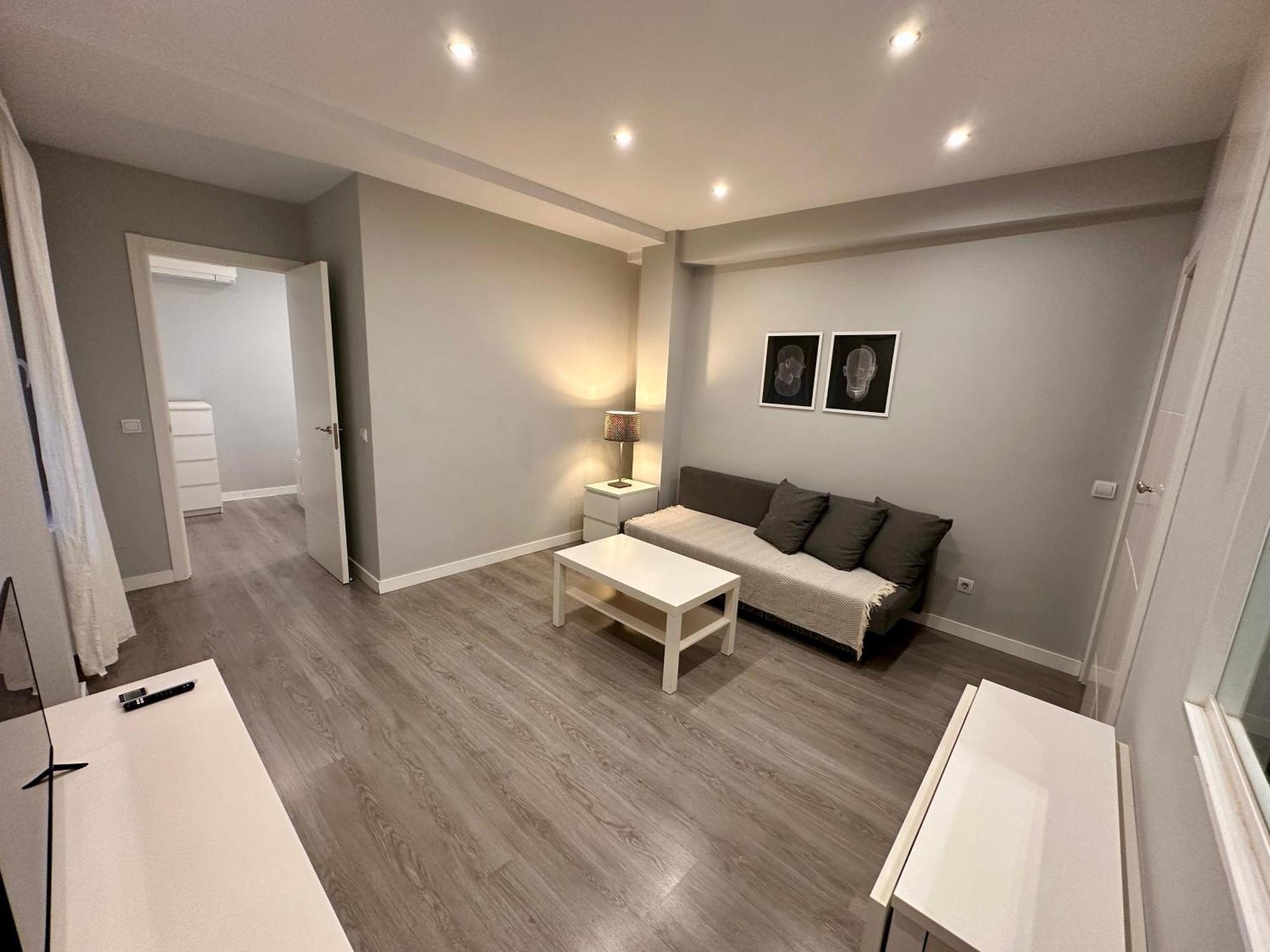 Far Home Gran Via Мадрид Екстер'єр фото