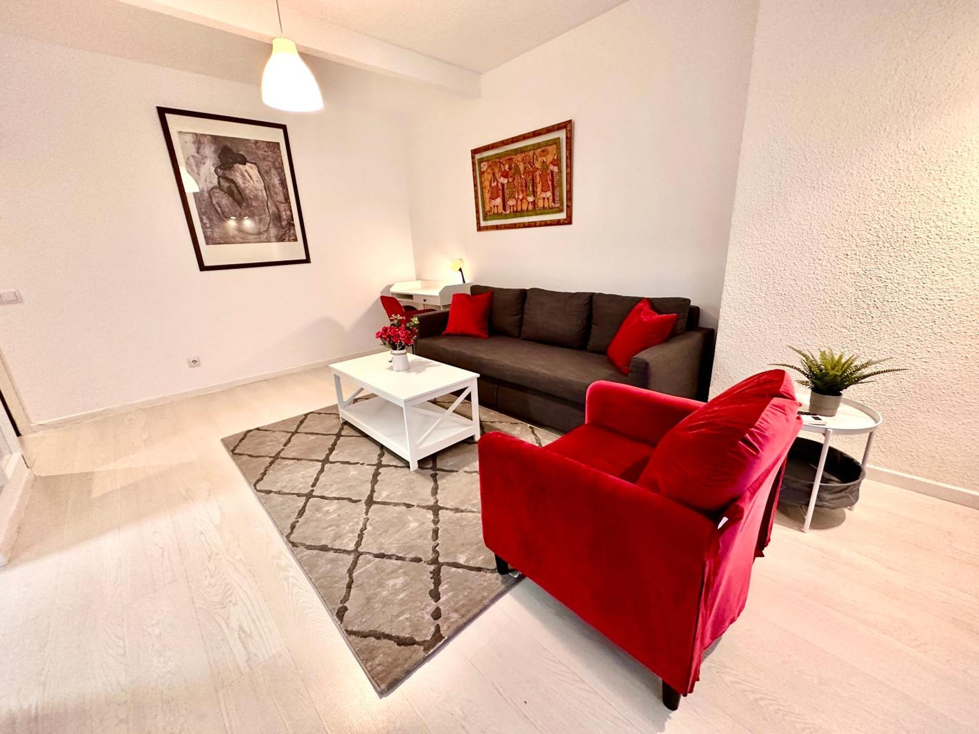 Far Home Gran Via Мадрид Екстер'єр фото