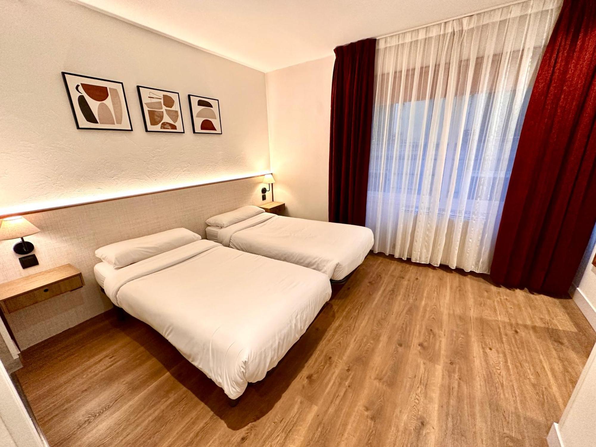 Far Home Gran Via Мадрид Екстер'єр фото