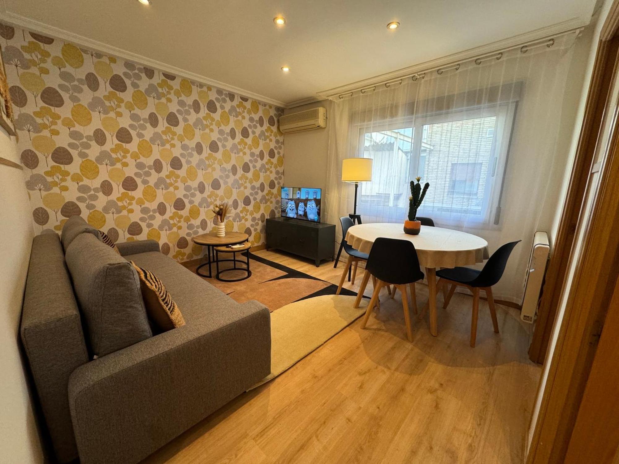Far Home Gran Via Мадрид Екстер'єр фото